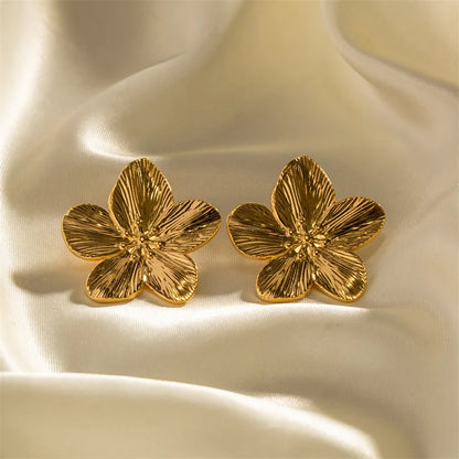 Vintage Gold Flower Stud Earrings – Geometric Statement Jewelry for Women
