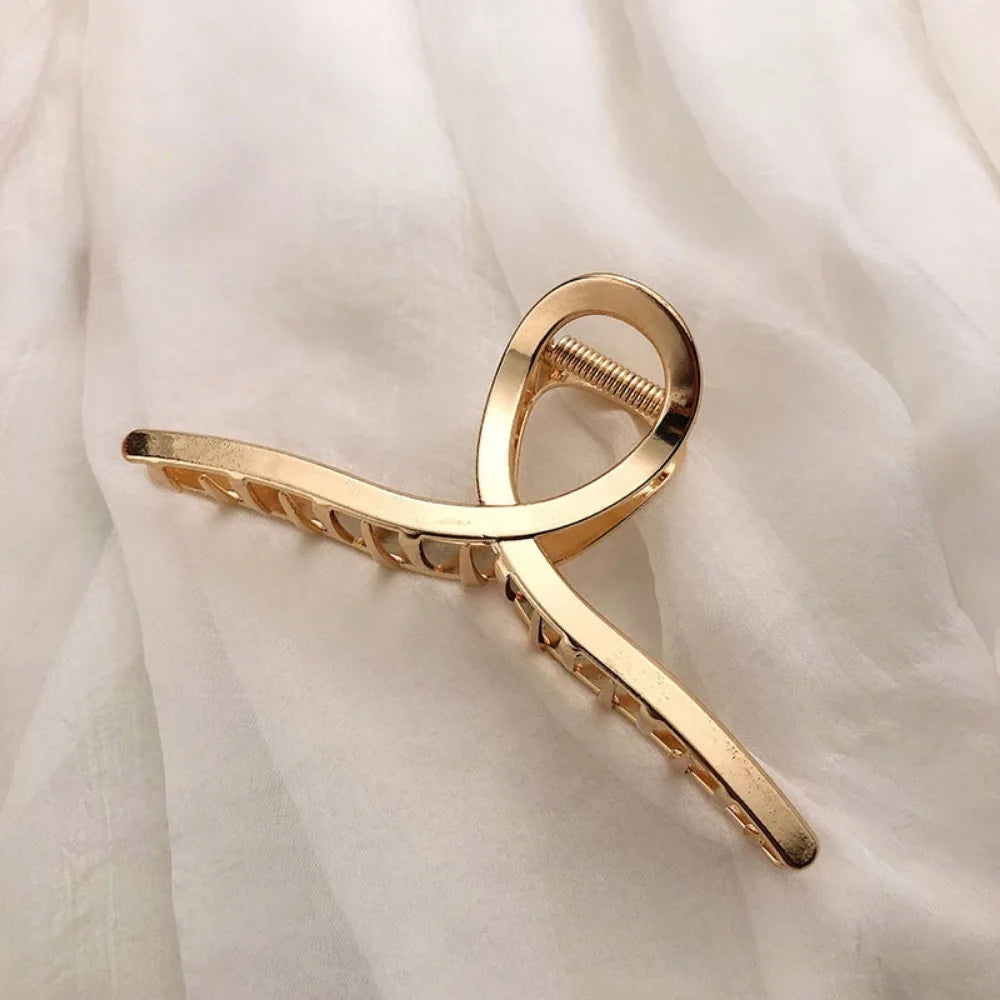 Gold Hollow Geometric Hair Claw – Stylish Metal Hair Clip for Women